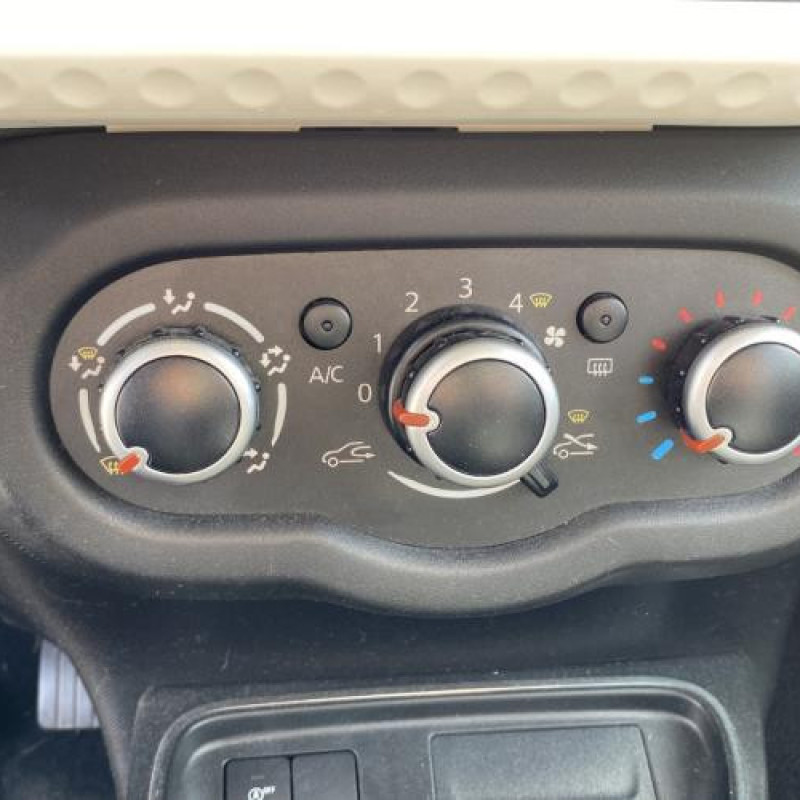 Neiman RENAULT TWINGO 3 Photo n°20