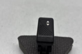 Interrupteur de leve vitre avant droit RENAULT CLIO 1 Photo n°1