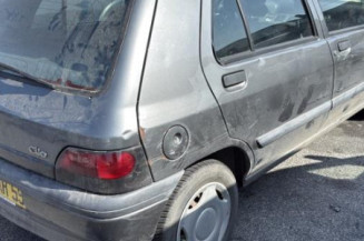 Interrupteur de leve vitre avant droit RENAULT CLIO 1