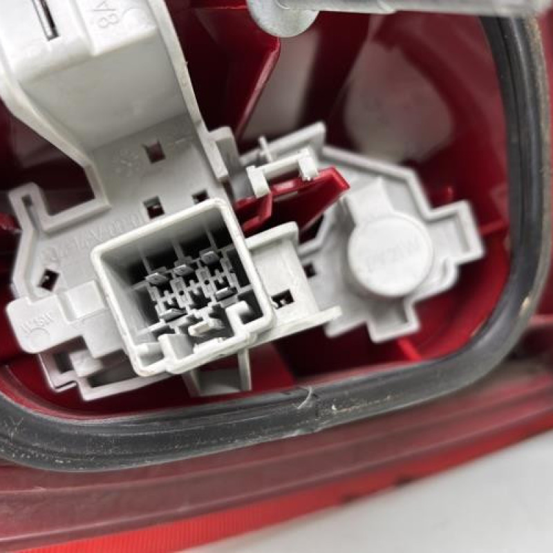 Feu arriere principal droit (feux) FORD FIESTA 6 Photo n°3