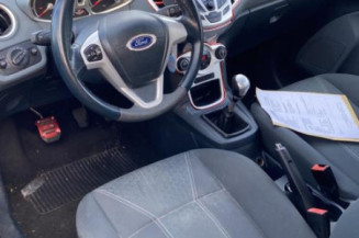 Retroviseur gauche FORD FIESTA 6