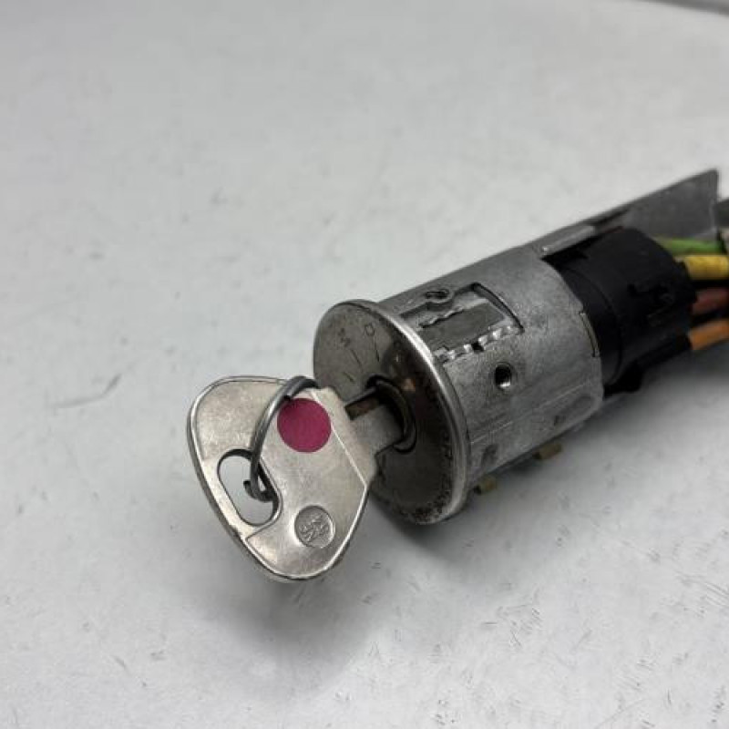 Neiman PEUGEOT 205 Photo n°2