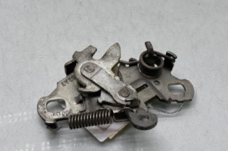 Fermeture de capot PEUGEOT 208 1