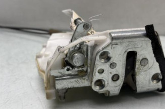 Serrure arriere gauche SUZUKI SWIFT 3 Photo n°1