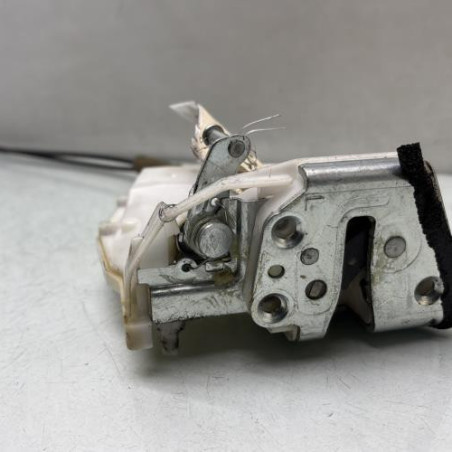 Serrure arriere gauche SUZUKI SWIFT 3 Photo n°1