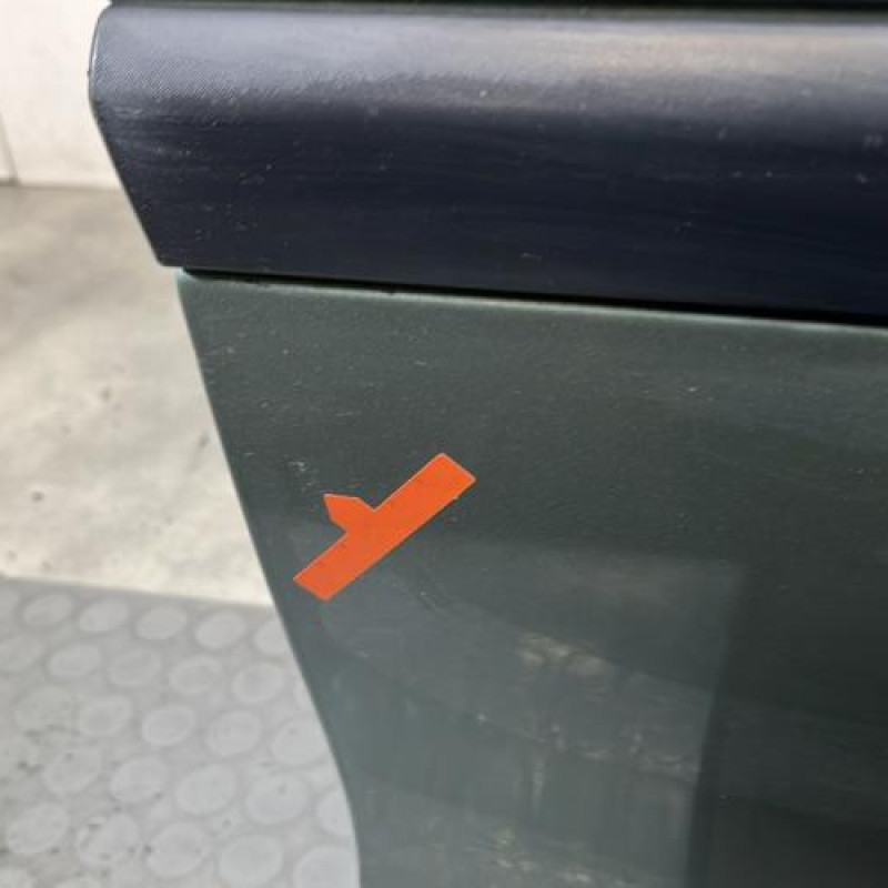 Porte avant droit RENAULT CLIO 3 Photo n°4