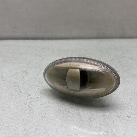 Repetiteur clignotant avant droit  (Feux) PEUGEOT 1007 Photo n°1