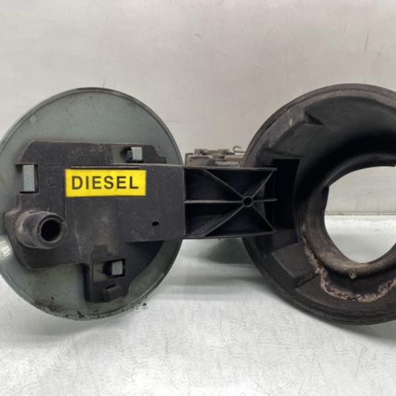 Trappe d'essence PEUGEOT 1007 Photo n°3