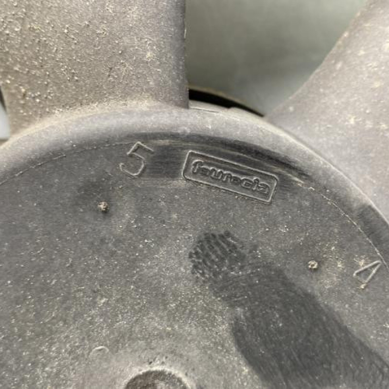 Moto ventilateur radiateur PEUGEOT 1007 Photo n°2