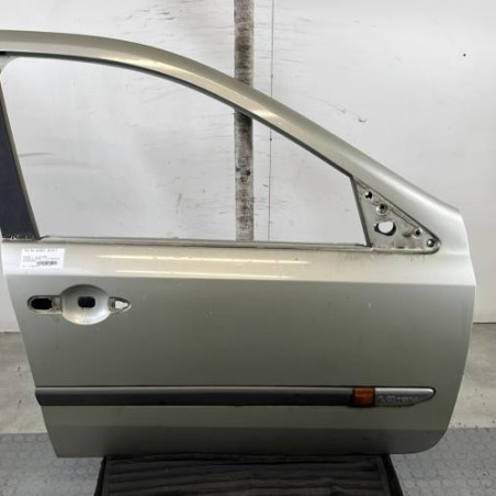 Porte avant droit RENAULT LAGUNA 2 Photo n°1