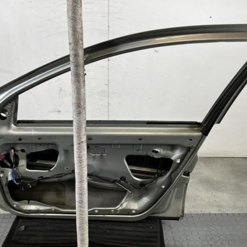 Porte avant droit RENAULT LAGUNA 2 Photo n°4