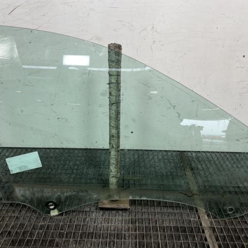 Vitre avant droit RENAULT LAGUNA 2 Photo n°1