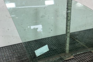 Vitre avant droit RENAULT LAGUNA 2