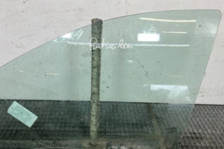 Vitre avant gauche RENAULT LAGUNA 2 Photo n°1