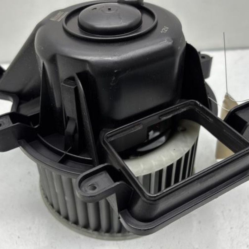 Pulseur d'air PEUGEOT 3008 1 Photo n°3