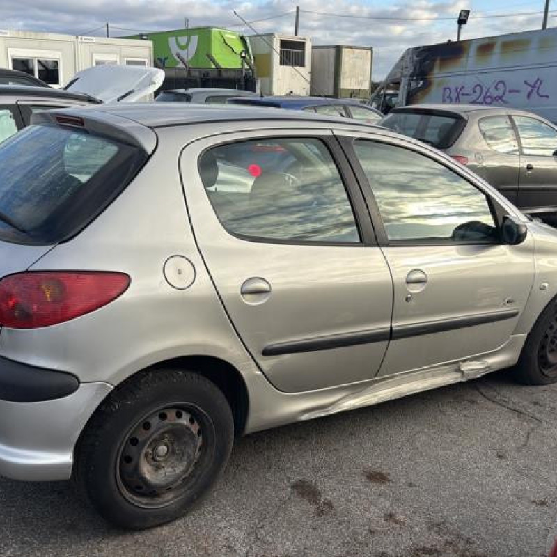 Boitier servitude moteur (BSM) PEUGEOT 206 Photo n°12