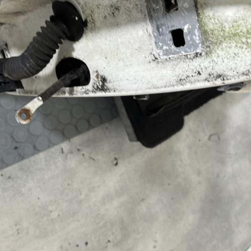 Porte avant droit PEUGEOT 205 Photo n°5