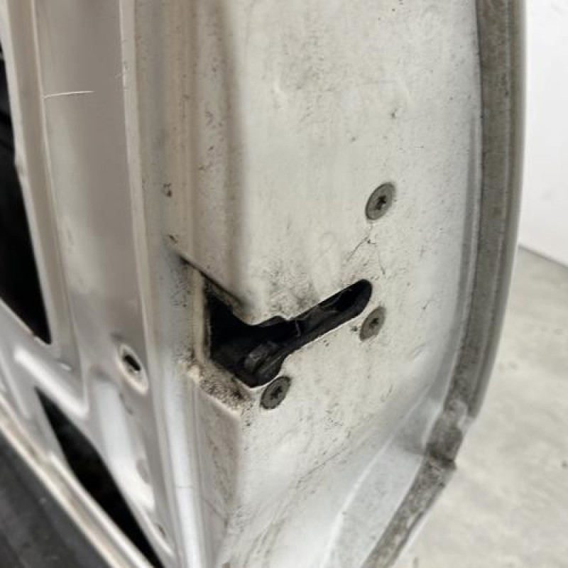 Porte avant droit PEUGEOT 205 Photo n°7