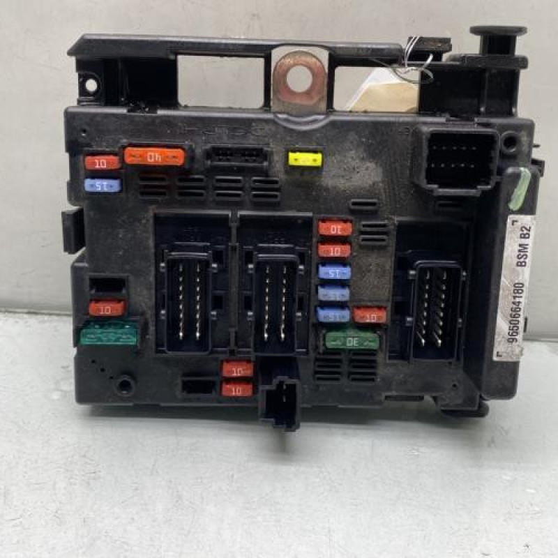 Boitier servitude moteur (BSM) PEUGEOT 206 Photo n°1