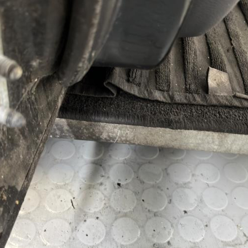 Porte avant droit BMW SERIE 3 E91 Photo n°5