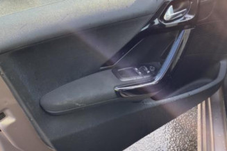 Porte arriere droit PEUGEOT 208 1