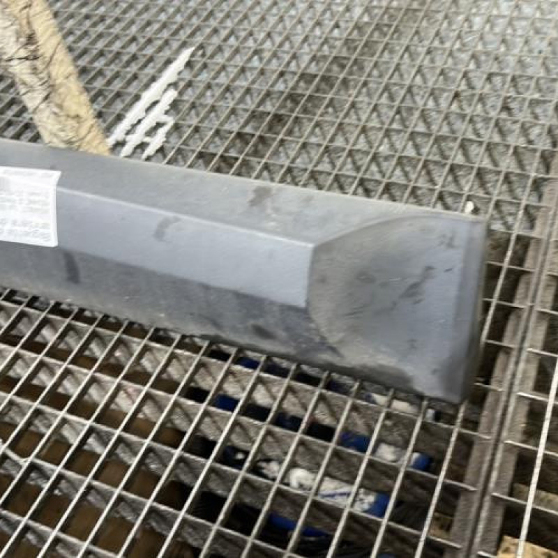 Baguette d'aile arrière droite RENAULT MEGANE 3 Photo n°3