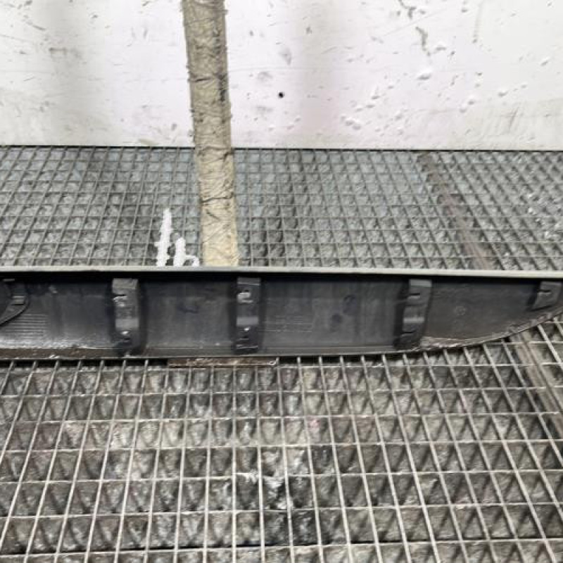 Baguette d'aile arrière droite RENAULT MEGANE 3 Photo n°4