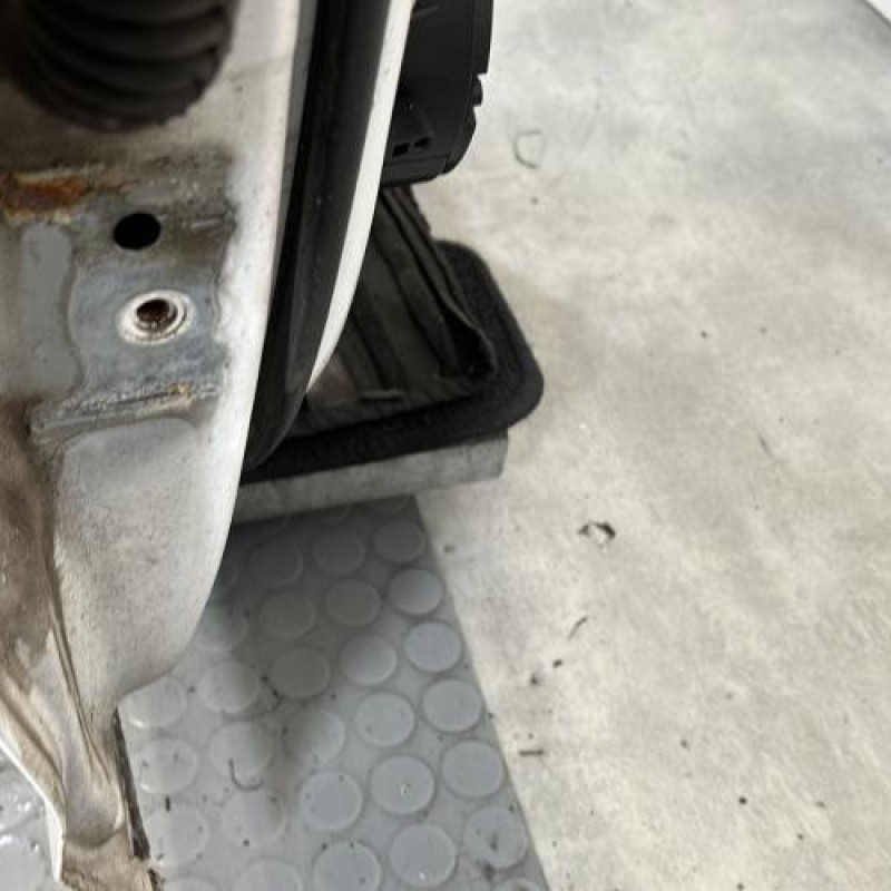 Porte avant droit CITROEN C5 2 Photo n°6