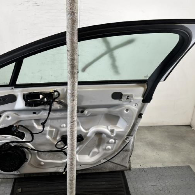 Porte avant droit CITROEN C5 2 Photo n°7