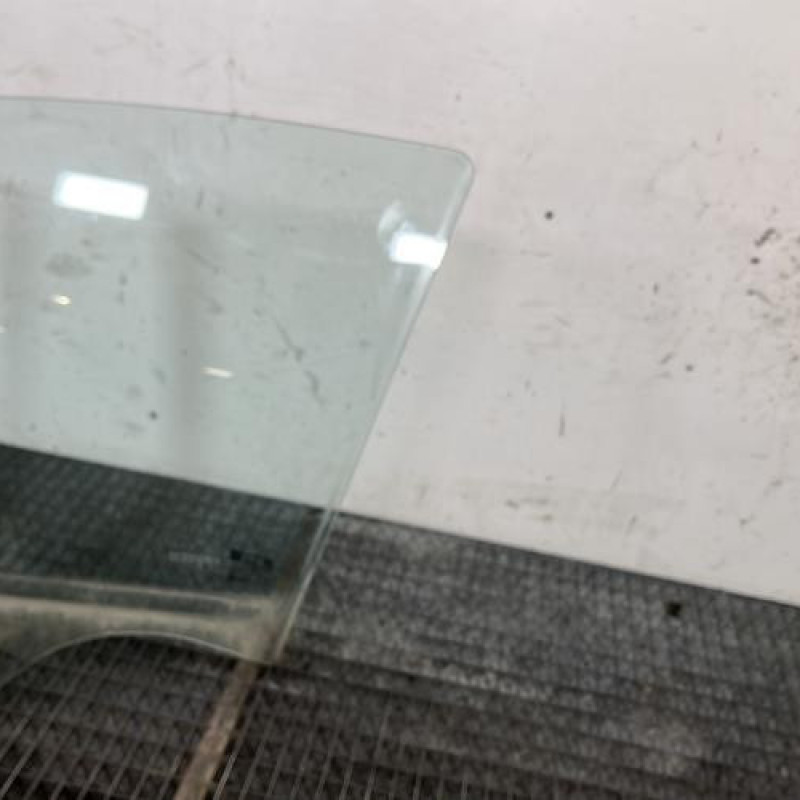 Vitre avant gauche CHEVROLET SPARK Photo n°3