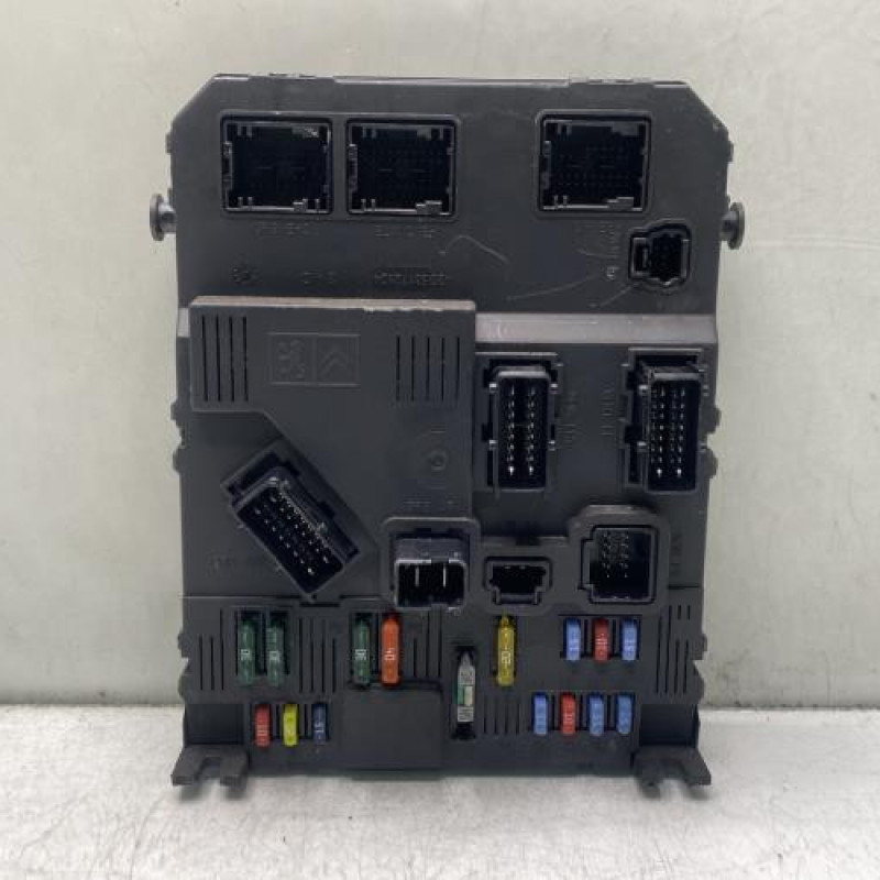 Boitier BSI PEUGEOT 206 Photo n°1