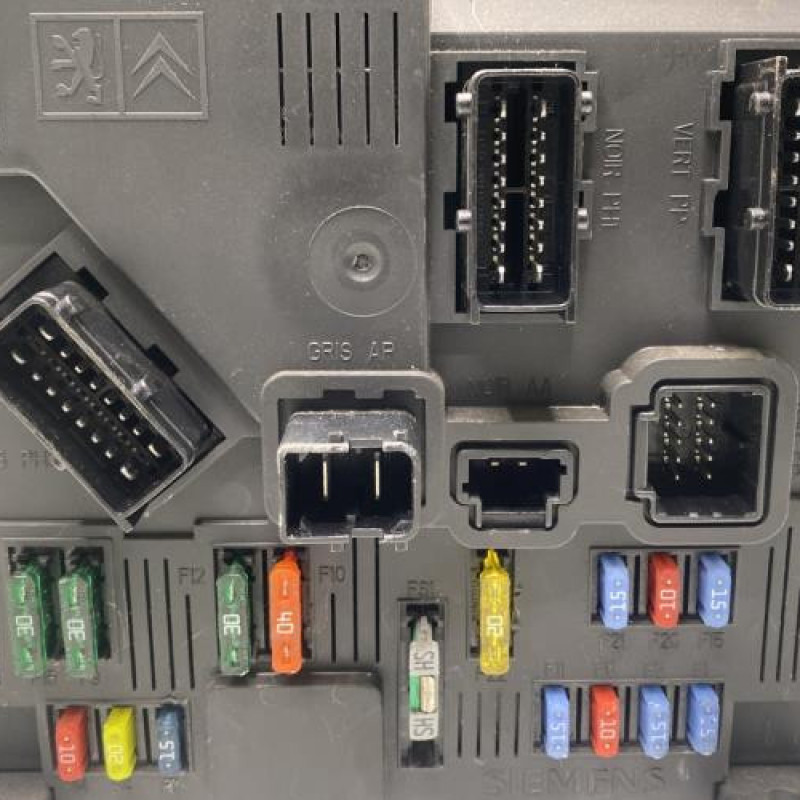 Boitier BSI PEUGEOT 206 Photo n°3