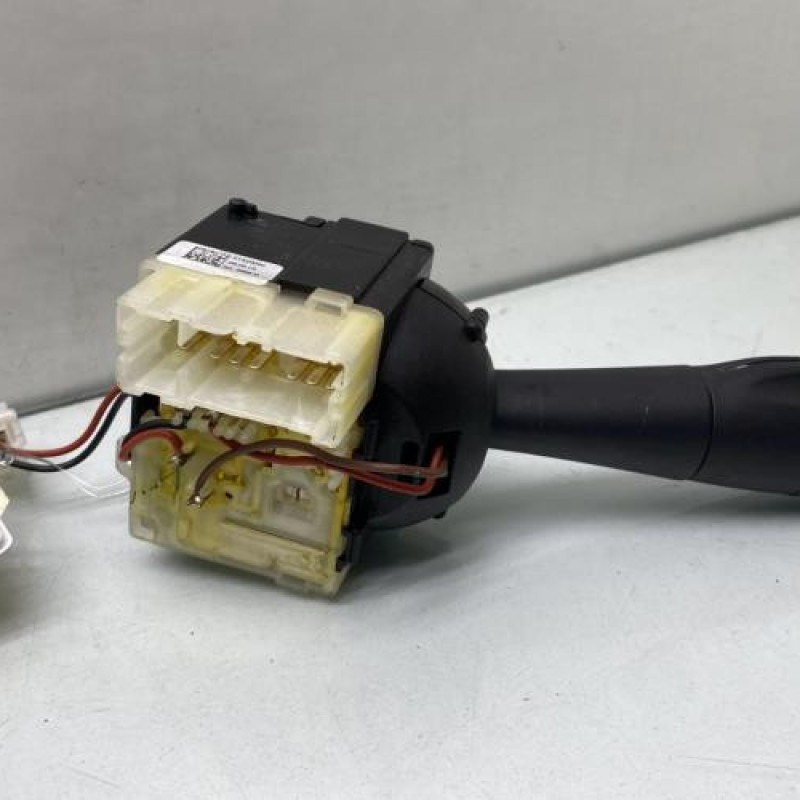 Commodo phare RENAULT TWINGO 3 Photo n°2