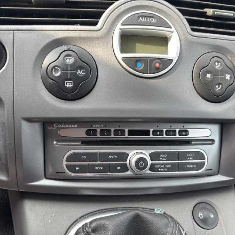 Bras essuie glace arriere RENAULT SCENIC 2 Photo n°20