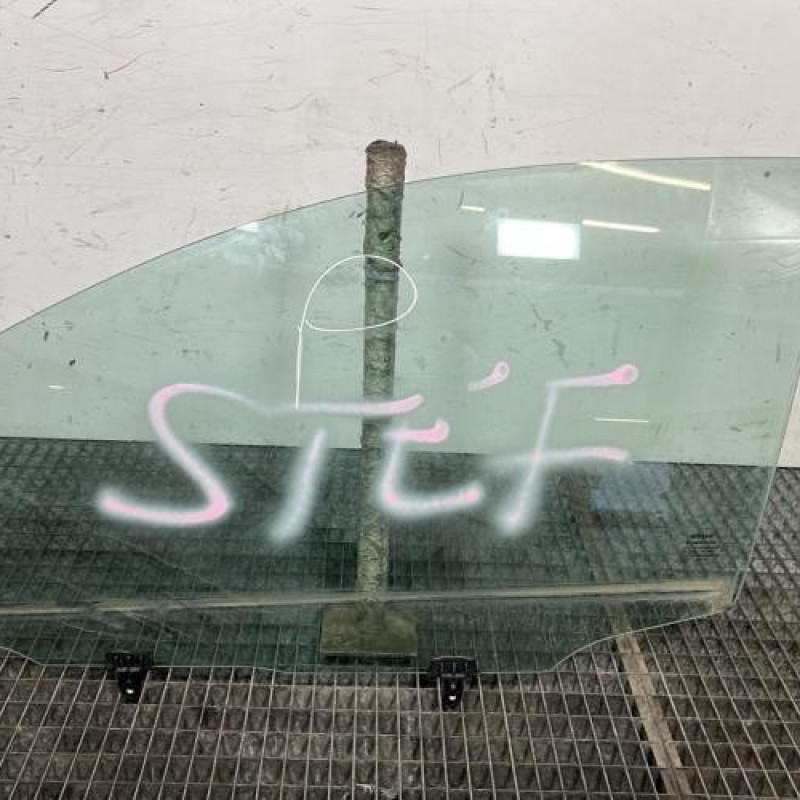 Vitre avant gauche NISSAN QASHQAI 1 Photo n°1