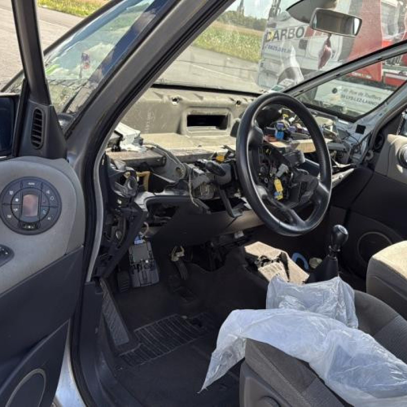 Pompe lave phares RENAULT ESPACE 4 Photo n°13