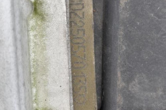 Vitre avant gauche PEUGEOT 106