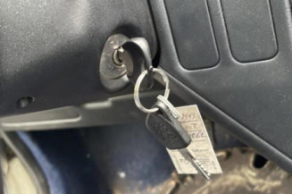 Vitre avant gauche PEUGEOT 106