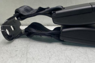 Attache ceinture arriere gauche PEUGEOT 208 1 Photo n°1