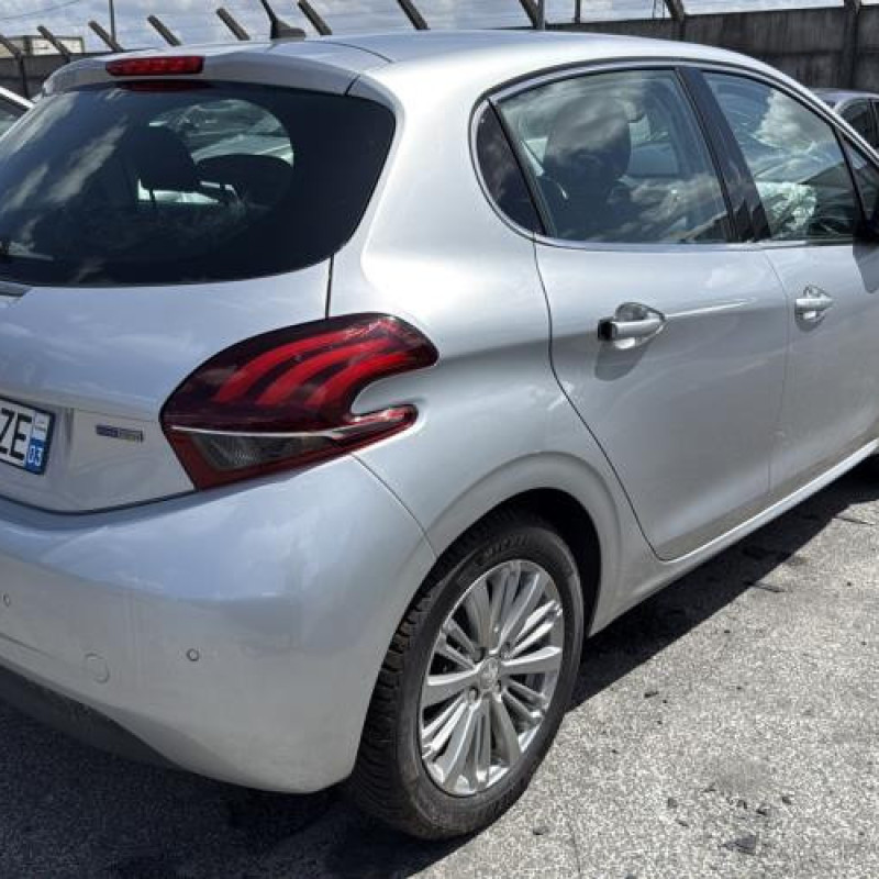 Attache ceinture arriere gauche PEUGEOT 208 1 Photo n°6