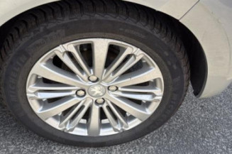 Moteur PEUGEOT 208 1