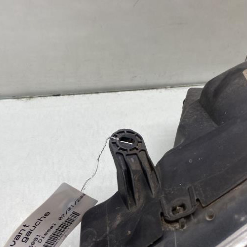 Optique avant principal gauche (feux)(phare) PEUGEOT 607 Photo n°2