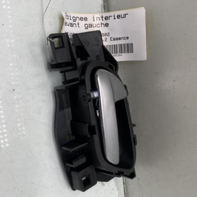 Poignee interieur avant gauche PEUGEOT 208 1 Photo n°1