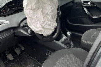 Poignee interieur avant gauche PEUGEOT 208 1