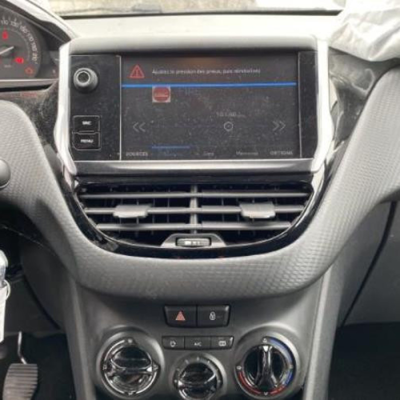 Poignee interieur avant gauche PEUGEOT 208 1 Photo n°19