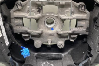 Volant PEUGEOT 208 1