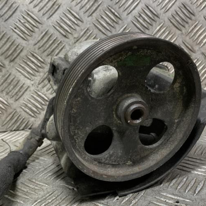 Pompe de direction PEUGEOT PARTNER 1 Photo n°2