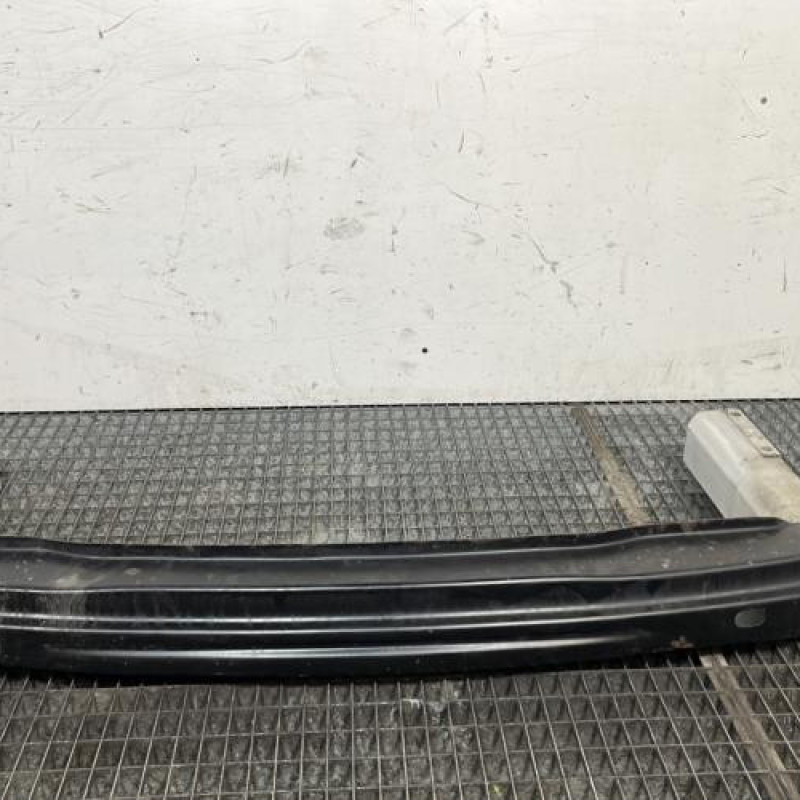 Renfort pare choc arriere (traverse) AUDI A4 3 Photo n°1