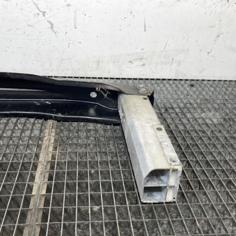 Renfort pare choc arriere (traverse) AUDI A4 3 Photo n°5