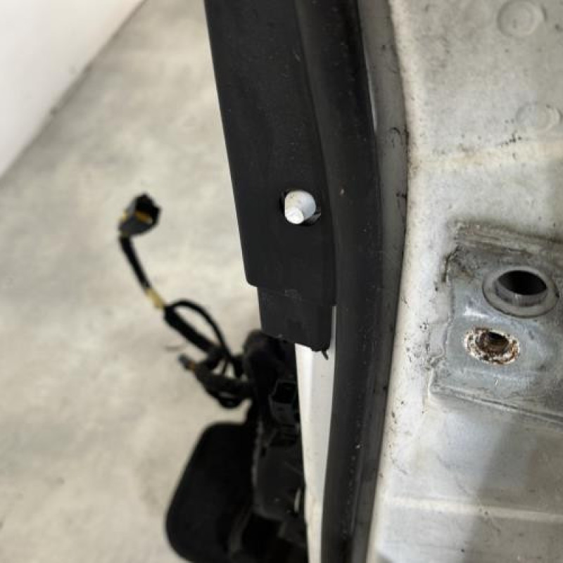 Porte avant gauche CITROEN C5 2 Photo n°4